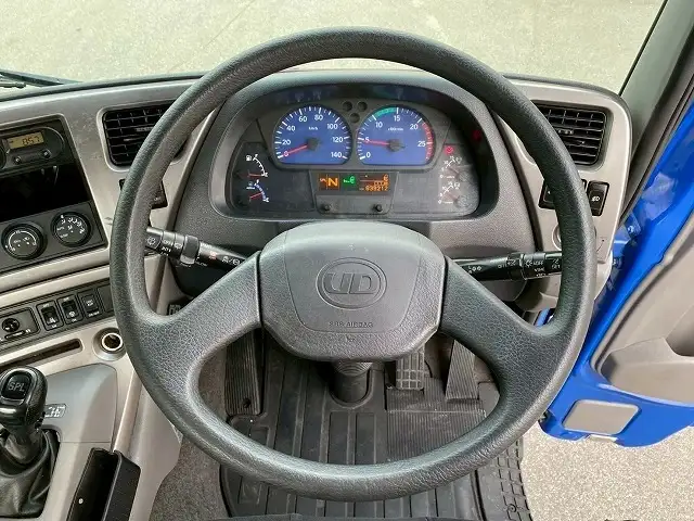 日産UD クオン 大型 トラクター ハイルーフ 1デフの中古トラック画像12