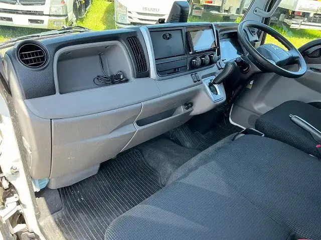 三菱 キャンター 小型 アルミバン TPG-FBA20 H31/R1の中古トラック画像11