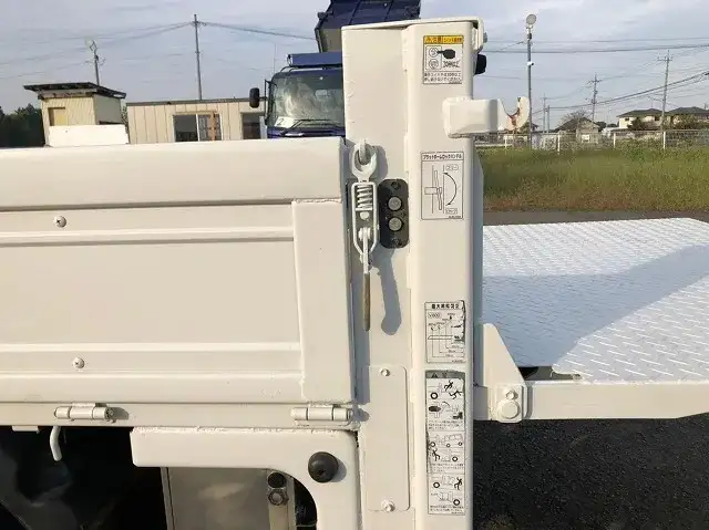 いすゞ エルフ 小型 平ボディ パワーゲート BKG-NHS85Aの中古トラック画像8