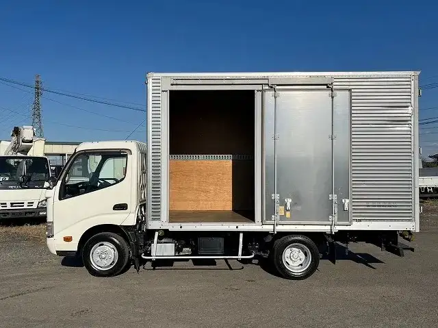 日野 デュトロ 小型 アルミバン サイドドア TKG-XZU645Mの中古トラック画像3