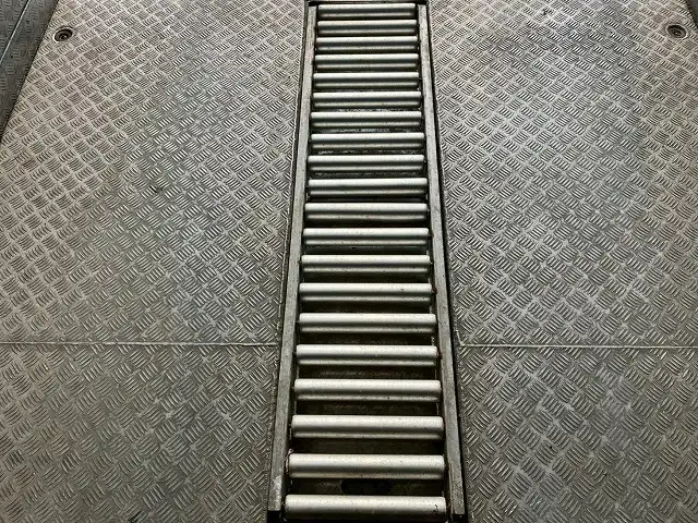三菱 キャンター 小型 冷凍冷蔵 低温 パワーゲートの中古トラック画像9