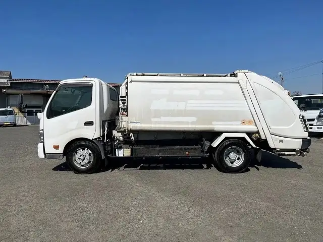 日野 デュトロ 小型 パッカー車 プレス式 SKG-XZU710Mの中古トラック画像7