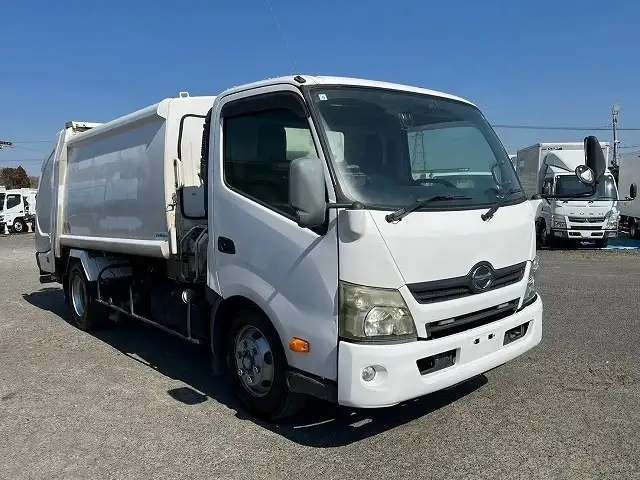 日野 デュトロ 小型 パッカー車 プレス式 SKG-XZU710Mの中古トラック画像3