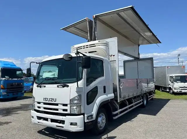 いすゞ フォワード 中型/増トン 冷凍冷蔵 冷凍ウイング 中温 の中古トラック【車両No.190055】