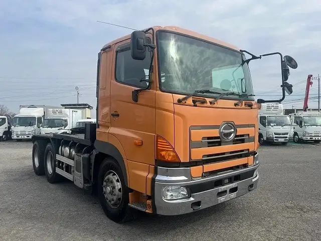 日野 プロフィア 大型 トラクター 2デフ ベッドの中古トラック画像3