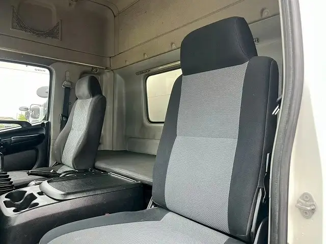 日野 レンジャー 中型/増トン ウイング パワーゲート エアサスの中古トラック画像12