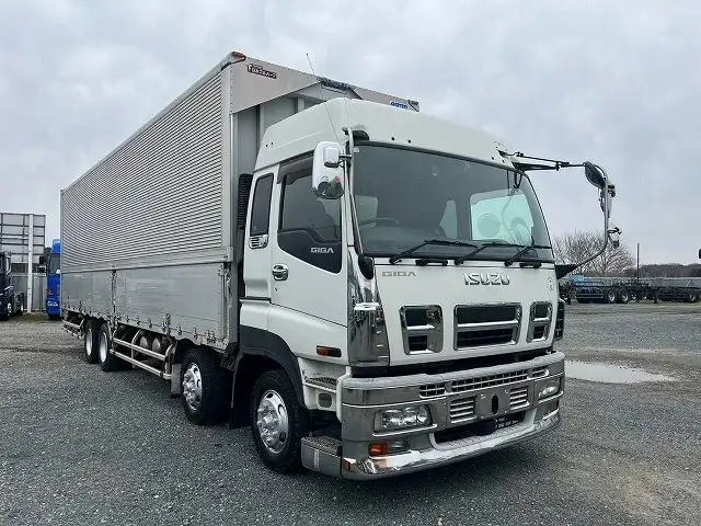 いすゞ ギガ 大型 ウイング ハイルーフ エアサスの中古トラック画像3