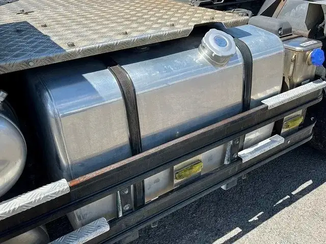 日産UD クオン 大型 トラクター ハイルーフ 1デフの中古トラック画像10
