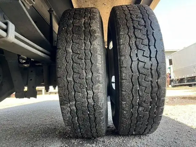 いすゞ エルフ 小型 冷凍冷蔵 低温 2室の中古トラック画像20