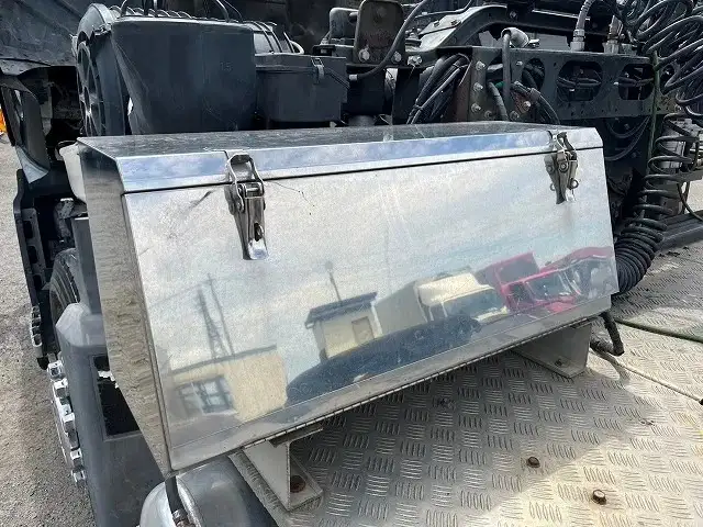 日産UD クオン 大型 トラクター ハイルーフ 1デフの中古トラック画像11