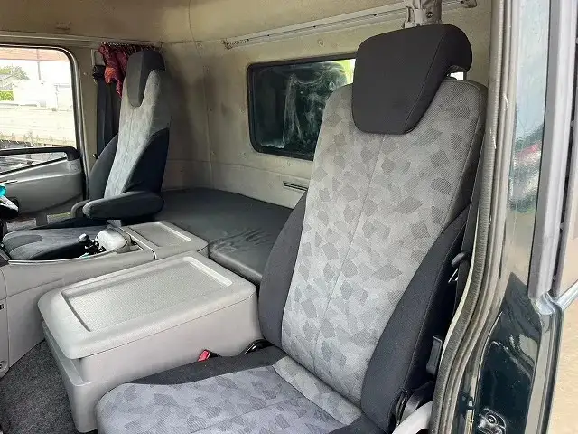 日産UD クオン 大型 トラクター ハイルーフ 1デフの中古トラック画像15