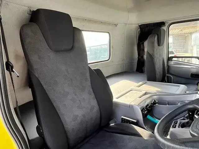 日産UD クオン 大型 トラクター ハイルーフ 1デフの中古トラック画像像17