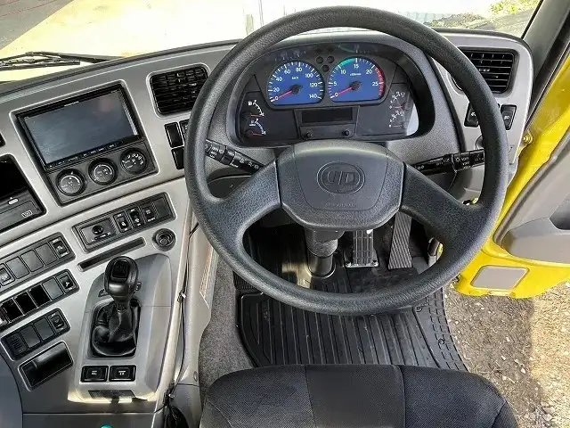 日産UD クオン 大型 トラクター ハイルーフ 1デフの中古トラック画像18