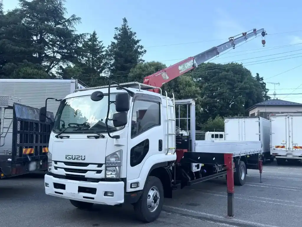 いすゞ フォワード 中型/増トン クレーン付 アルミブロック 6段 の中古トラック【車両No.190211】