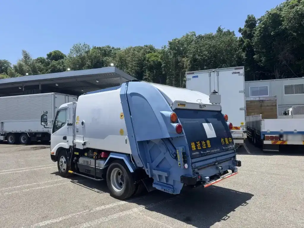 日野 デュトロ 小型 パッカー車 プレス式 TSG-XKU600Xの中古トラック画像4