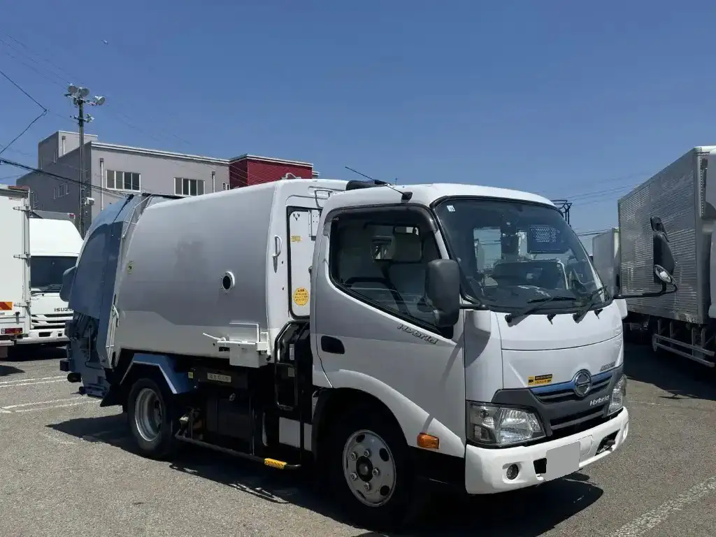 日野 デュトロ 小型 パッカー車 プレス式 TSG-XKU600Xの中古トラック画像2