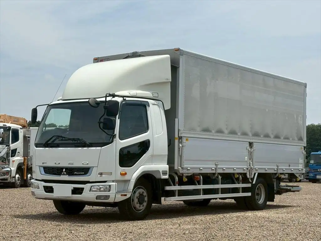 三菱 ファイター 中型/増トン ウイング エアサス ベッド の中古トラック【車両No.190301】