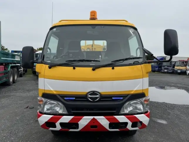 日野 デュトロ 小型 タンク車 その他 SKG-XZU600Eの中古トラック画像2