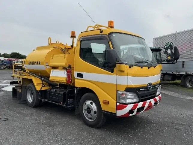 日野 デュトロ 小型 タンク車 その他 SKG-XZU600Eの中古トラック画像3