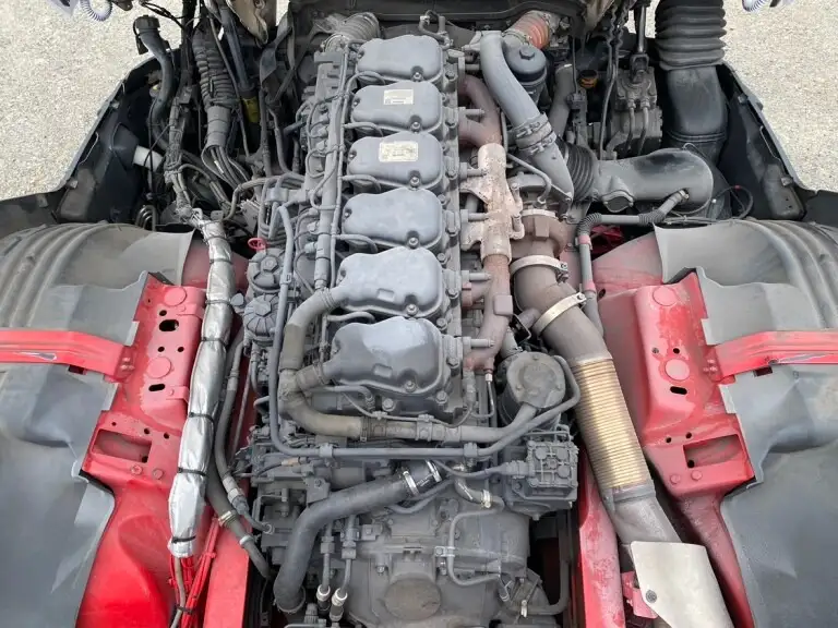 スカニア トラック 大型 トラクター ハイルーフ 1デフの中古トラック画像20