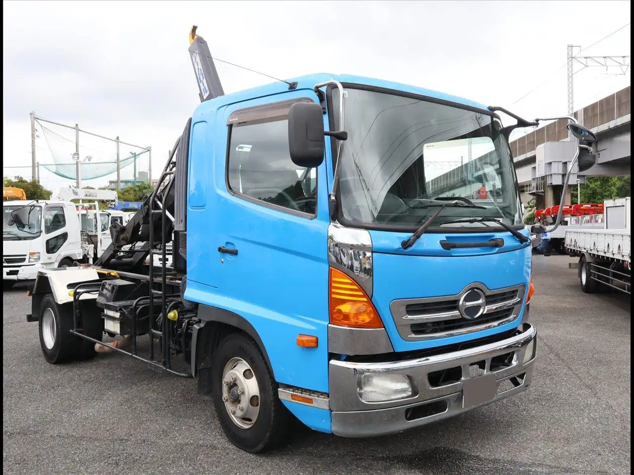 日野 レンジャー 中型/増トン アームロール ツインホイスト BKG-FD7JGYAの中古トラック画像2
