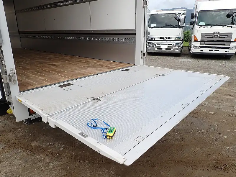 三菱 ファイター 中型/増トン ウイング パワーゲート エアサスの中古トラック画像10