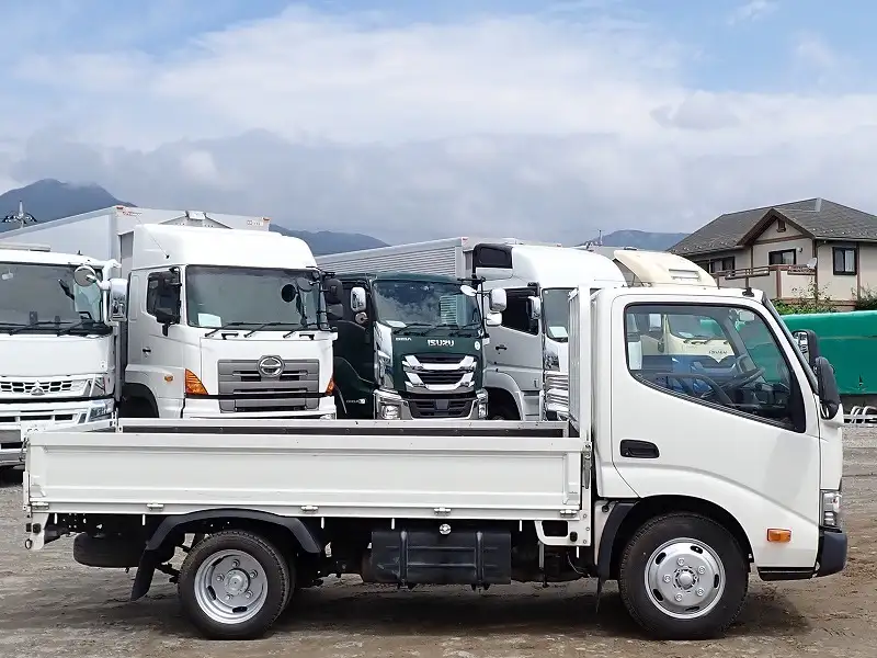 トヨタ ダイナ 小型 平ボディ TKG-XZC605 H31/R1の中古トラック画像3
