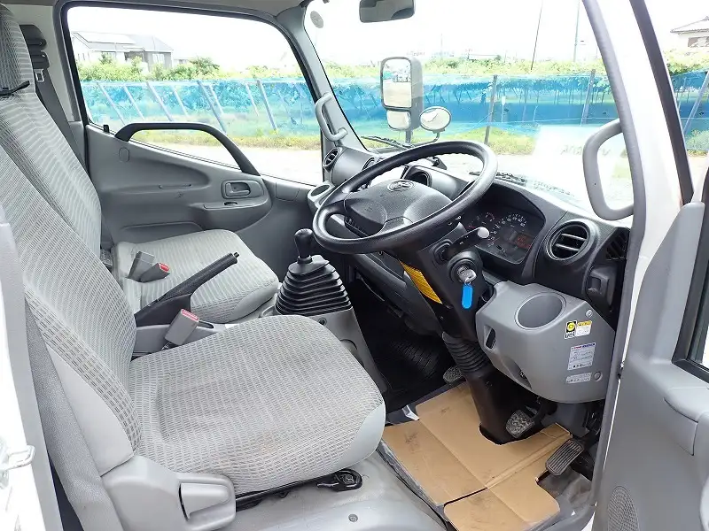 トヨタ ダイナ 小型 平ボディ TKG-XZC605 H31/R1の中古トラック画像13
