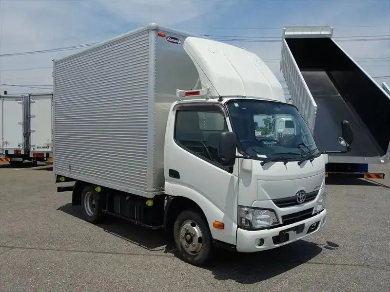 トヨタ ダイナ 小型 アルミバン サイドドア TPG-XZC605の中古トラック画像2