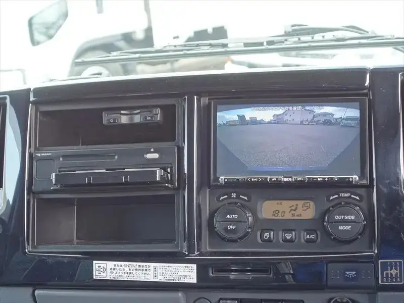 いすゞ フォワード 中型/増トン 車両重機運搬 3段クレーン ラジコンの中古トラック画像13