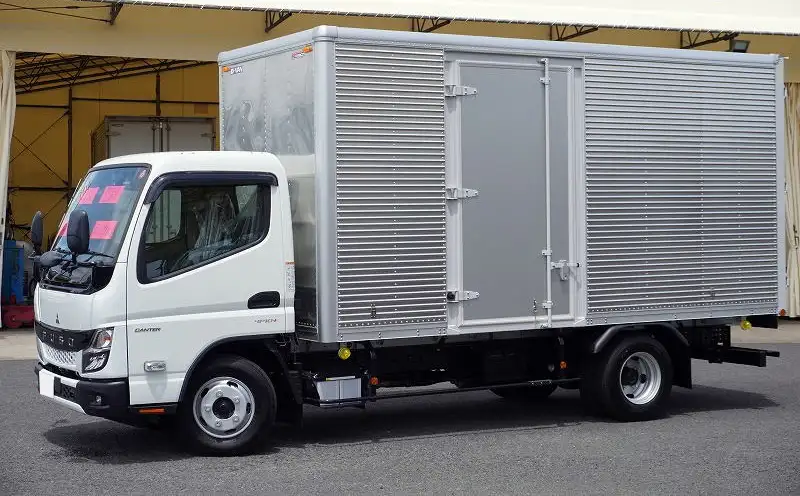 三菱 キャンター 小型 アルミバン サイドドア 2RG-FEA20 の中古トラック【車両No.190534】
