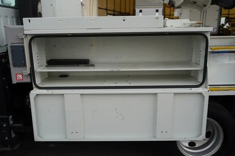 三菱 キャンター 小型 高所・建柱車 高所作業車 電工仕様の中古トラック画像11