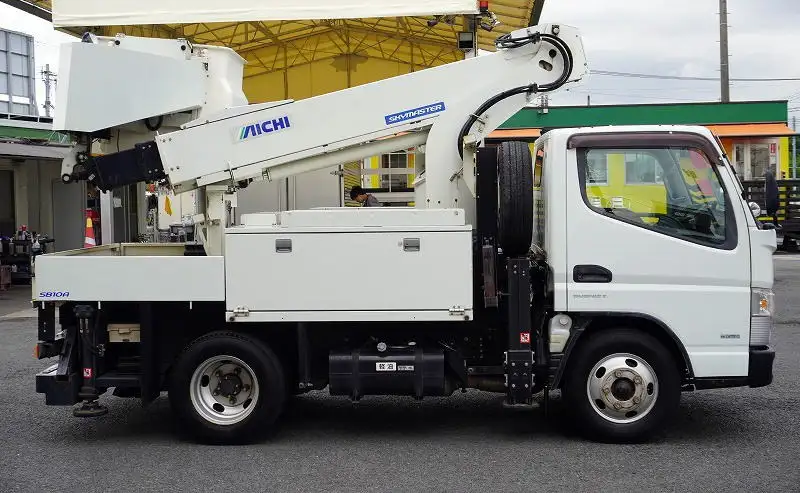 三菱 キャンター 小型 高所・建柱車 高所作業車 電工仕様の中古トラック画像4