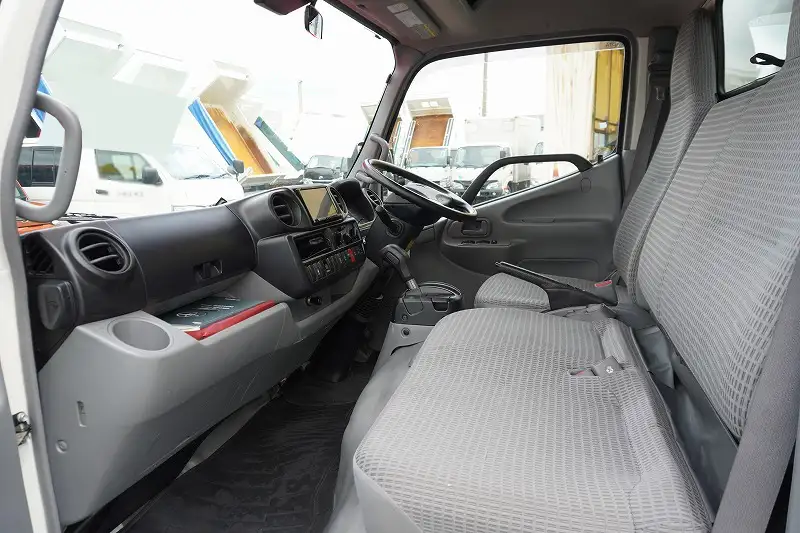 トヨタ ダイナ 小型 アルミバン TPG-XZU605 H30の中古トラック画像15