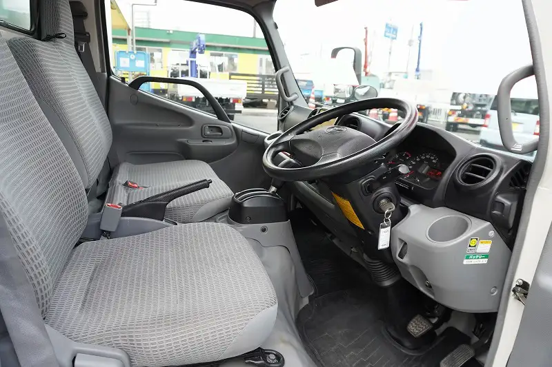 トヨタ ダイナ 小型 アルミバン TPG-XZU605 H30の中古トラック画像14