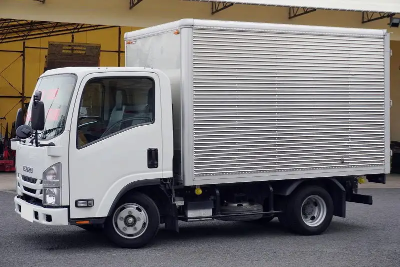 いすゞ エルフ 小型 アルミバン 2RG-NLR88AN R2 の中古トラック【車両No.190546】