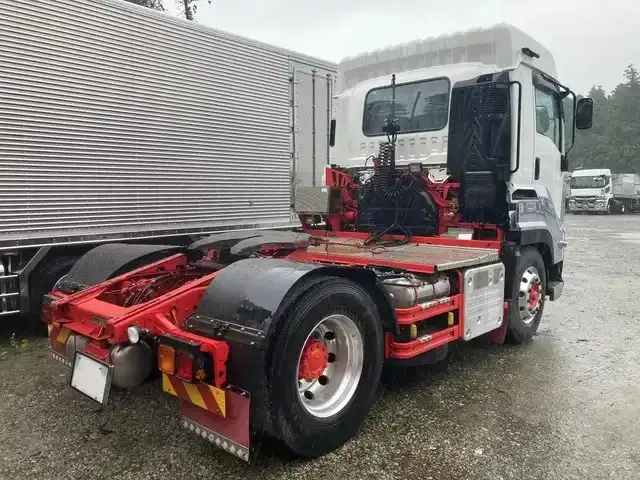 いすゞ ギガ 大型 トラクター ハイルーフ 1デフの中古トラック画像3