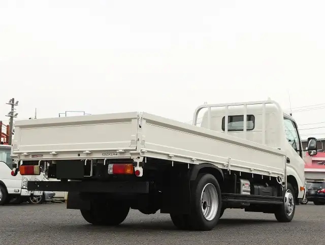 トヨタ トヨエース 小型 平ボディ 床鉄板 2RG-XZU655の中古トラック画像3