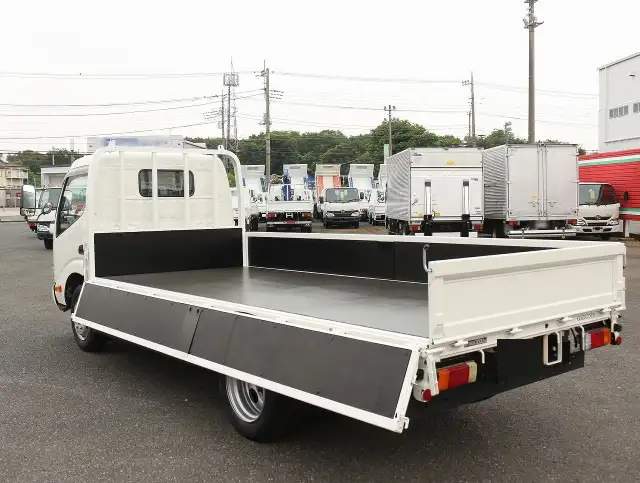 トヨタ トヨエース 小型 平ボディ 床鉄板 2RG-XZU655の中古トラック画像8