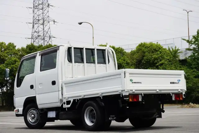 いすゞ エルフ 小型 平ボディ Wキャブ 2RG-NHR88Aの中古トラック画像4