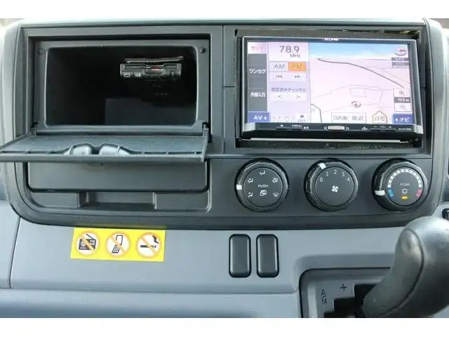 日産 アトラス 小型 平ボディ パワーゲート 床鉄板の中古トラック画像11