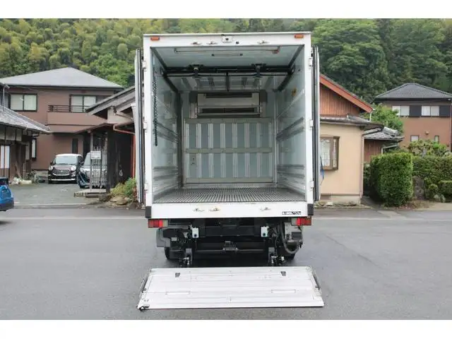 いすゞ エルフ 小型 冷凍冷蔵 低温 パワーゲートの中古トラック画像4