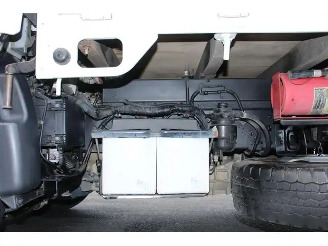 日野 デュトロ 小型 平ボディ パワーゲート 床鉄板の中古トラック画像15