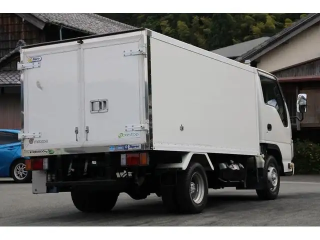 マツダ タイタン 小型 冷凍冷蔵 中温 サイドドアの中古トラック画像2