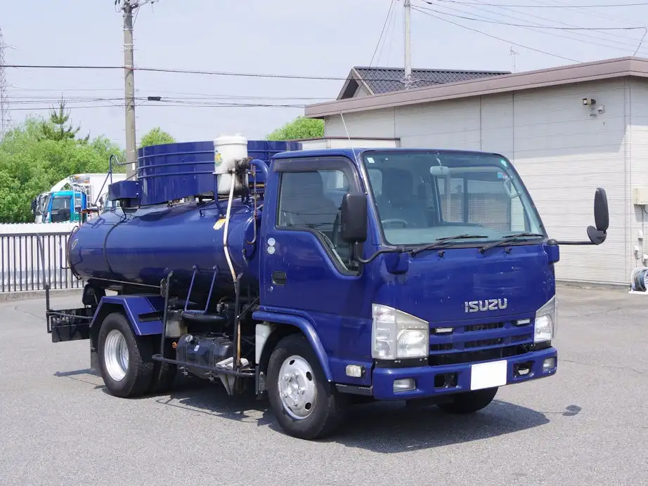 いすゞ エルフ 小型 タンク車 バキューム TKG-NKR85Nの中古トラック画像2