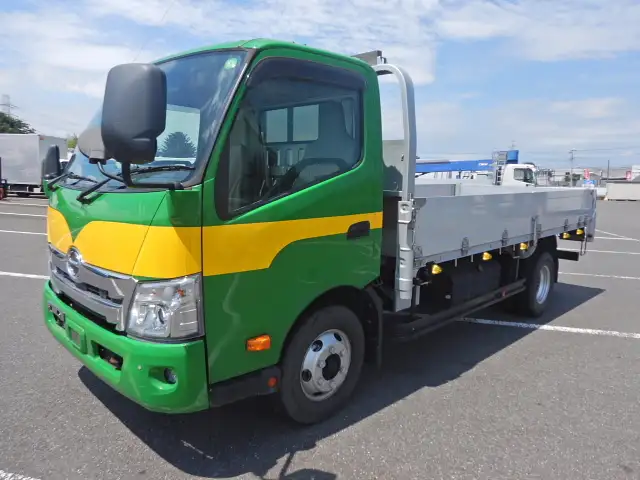 日野 デュトロ 小型 平ボディ アルミブロック 2KG-XZU710Mの中古トラック画像1
