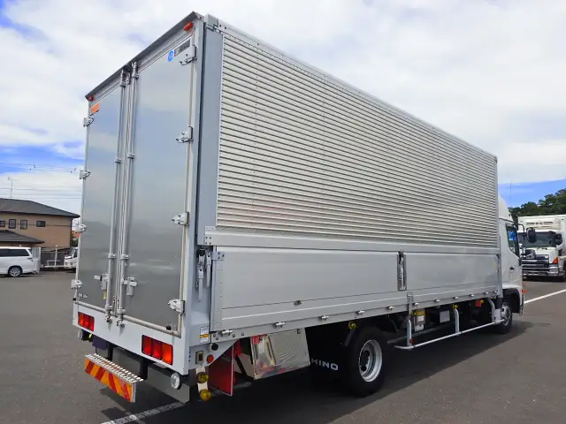 日野 レンジャー 中型/増トン ウイング 床鉄板 TPG-FD7JLAAの中古トラック画像3