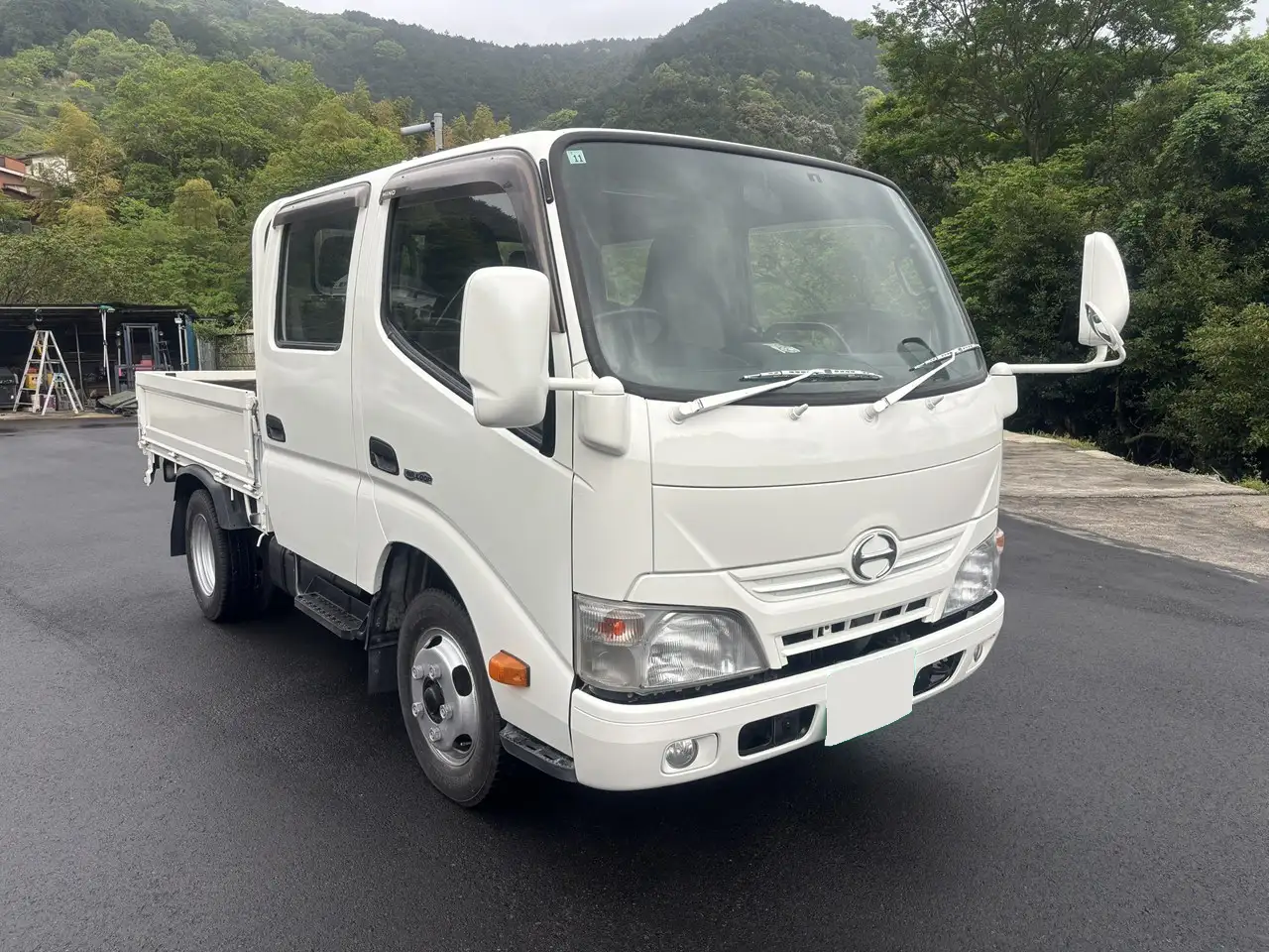 日野 デュトロ 小型 平ボディ Wキャブ TKG-XZU605Mの中古トラック画像3