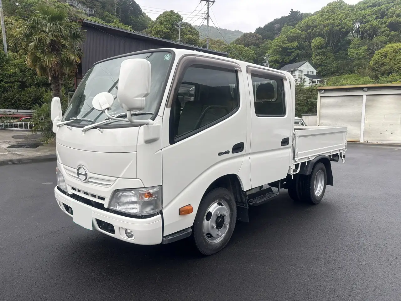日野 デュトロ 小型 平ボディ Wキャブ TKG-XZU605Mの中古トラック画像1