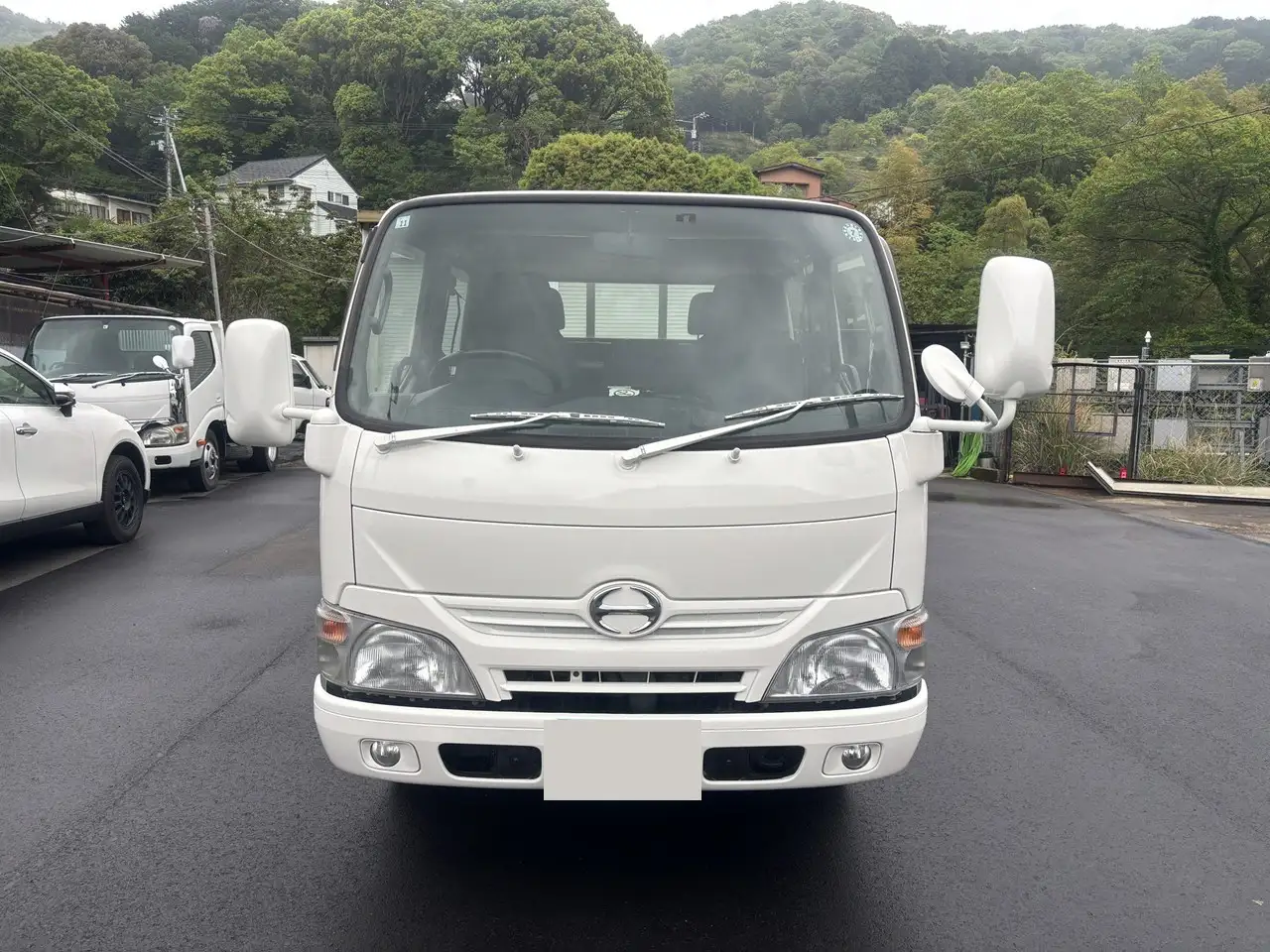 日野 デュトロ 小型 平ボディ Wキャブ TKG-XZU605Mの中古トラック画像2
